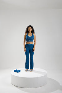 Elevated backless sports bra thumbnail 3