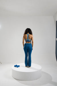 Elevated backless sports bra thumbnail 5